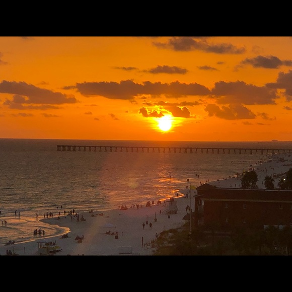 Meet your Posher, Candace - Picture 2 of 2